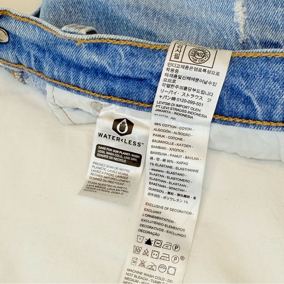 Levi’s 501 Women’s High Rise Distressed Straight Leg Jeans W24 L30 Button Fly - Picture 9 of 12